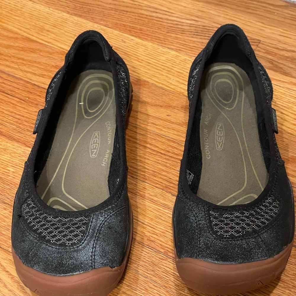 Keen Slip On Shoe with arch support